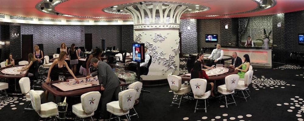 Grand Pasha Luxury Central Nicosia Hotel & Casino מראה חיצוני תמונה