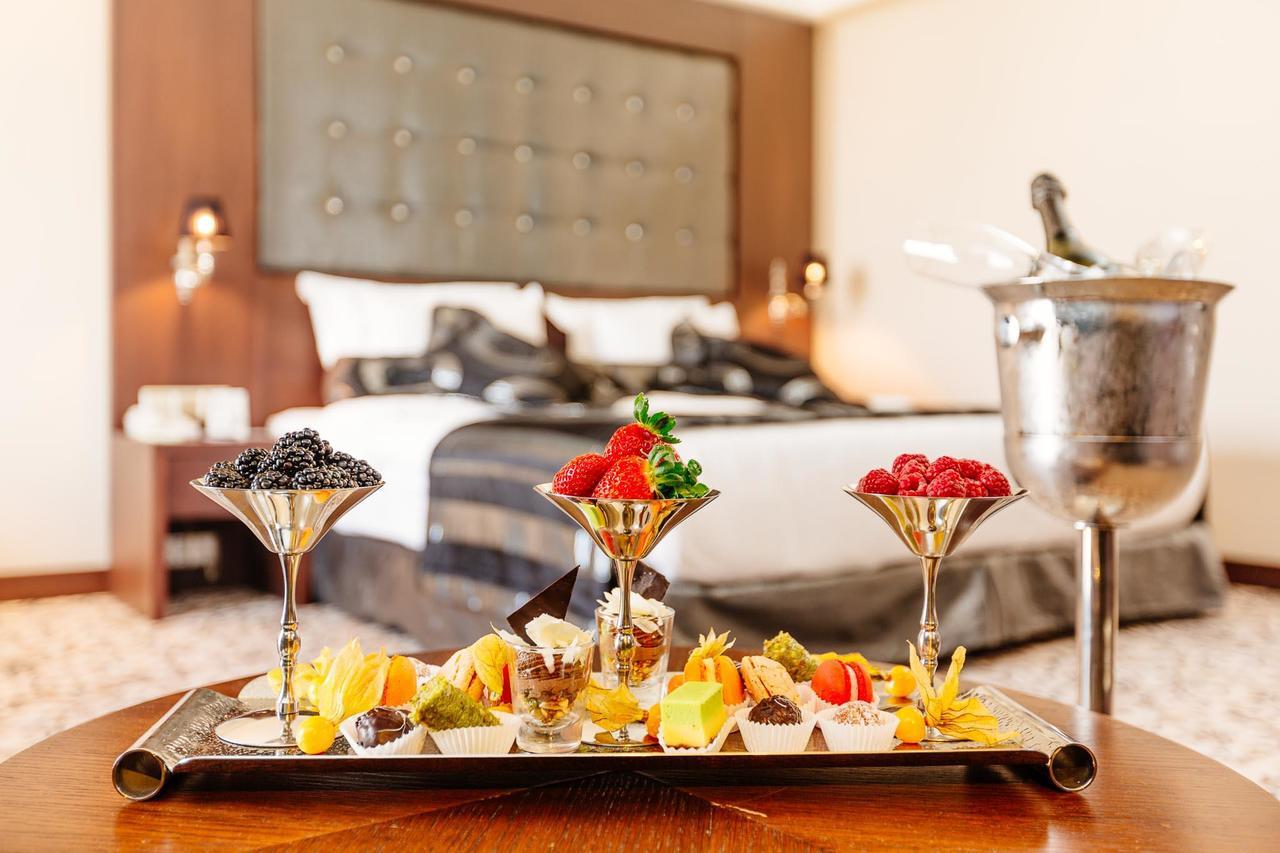 Grand Pasha Luxury Central Nicosia Hotel & Casino מראה חיצוני תמונה